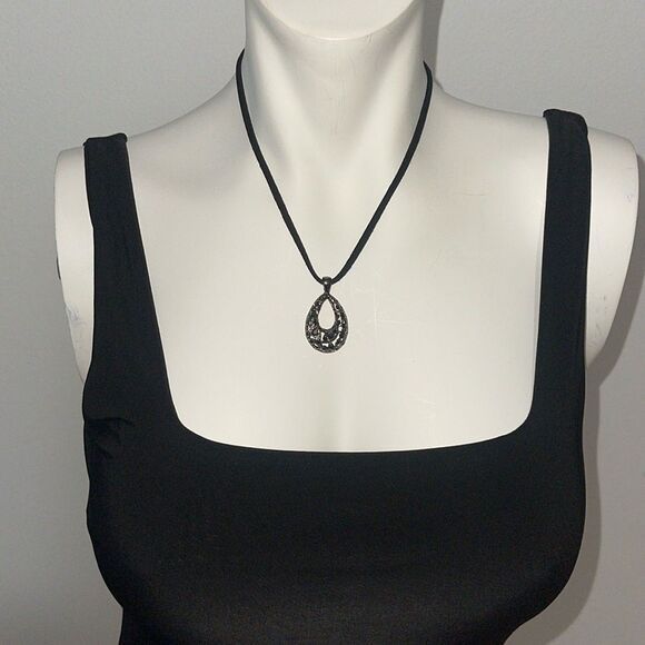 Lia Sophia MON CHERI  Black Crystal Tear-Drop Necklace - Picture 1 of 7